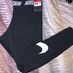 Brand new Nike Leggings